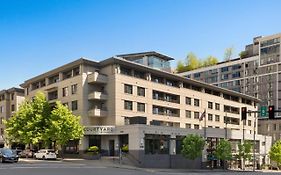 Courtyard Seattle Bellevue Downtown